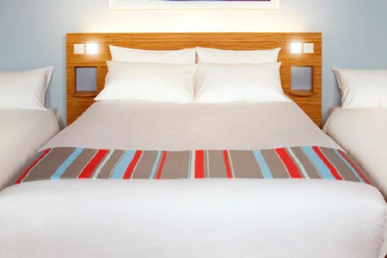 Travelodge Bracknell Exteriör bild